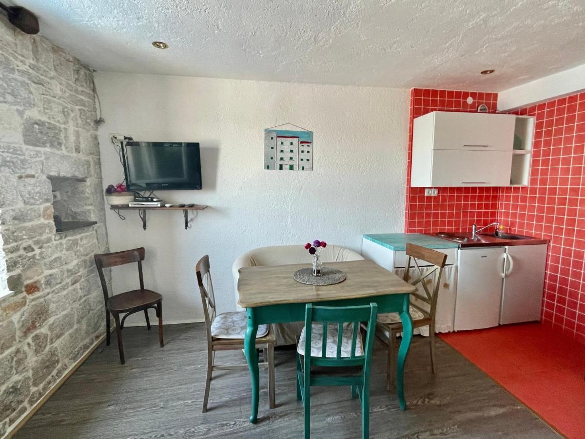 Apartments Trapula Šibenik Екстериор снимка